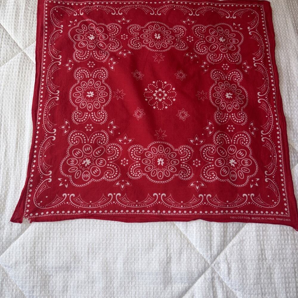 Vintage Red Floral Bandana – Cotton Western Headwrap Scarf